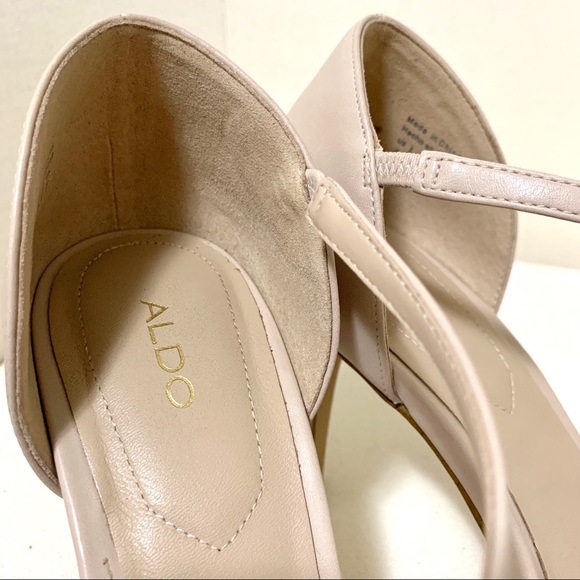 Nude Pointed Toe 3.5 Inch Stiletto Heel Sling Strap Pumps - Women’s Size 9 - Picture 14 of 15